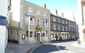 Calverts Hotel - Newport, Isle Of Wight - Ferry Ticket From 89 Pounds For A Car & Passengers Return